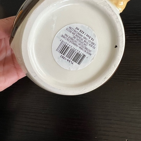 Yellowstone Dutton Ranch Ceramic Mug - Picture 5 of 5